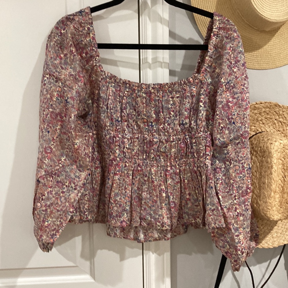 J. Crew Puff sleeve Drapey Crepe Top Floral Size Medium - Picture 3 of 4
